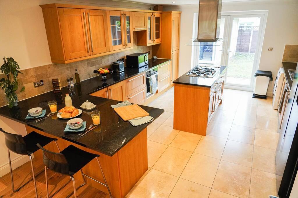 オックスフォード Large 4-Bed House For Up To 7 Guests W 2X Parkingヴィラ エクステリア 写真